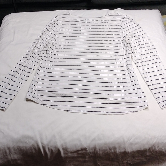 White house Black market women's long sleeved large sized top - Picture 5 of 8